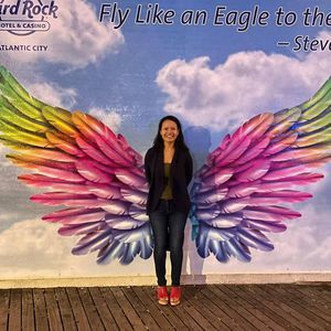 Meet your Posher, Valeria